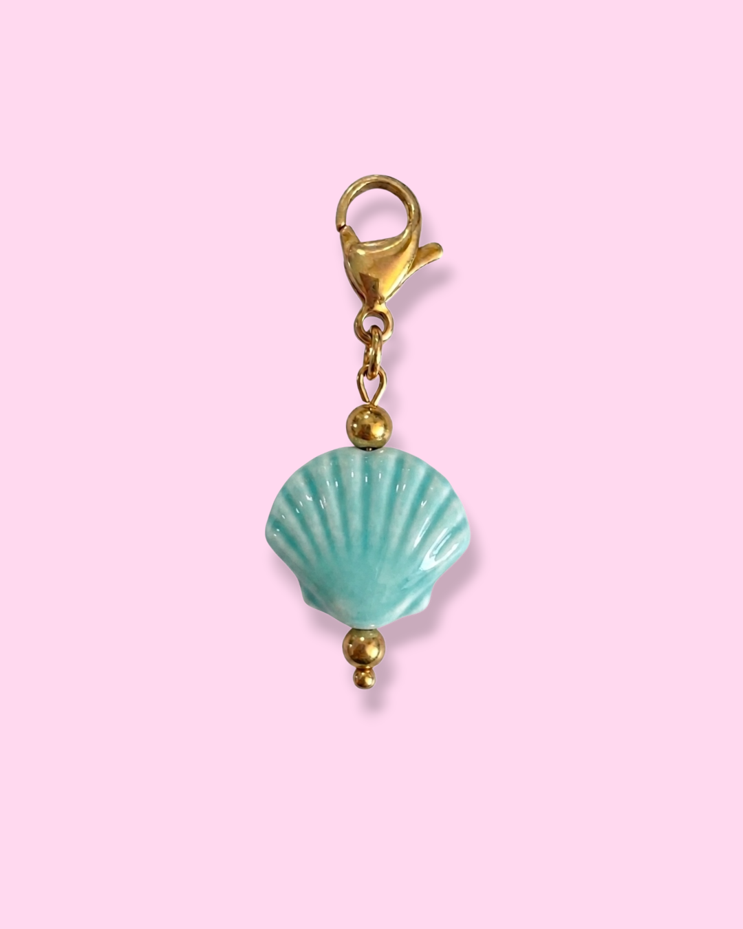 CHARMS - COQUILLAGE COLORÉ ÉVENTAIL