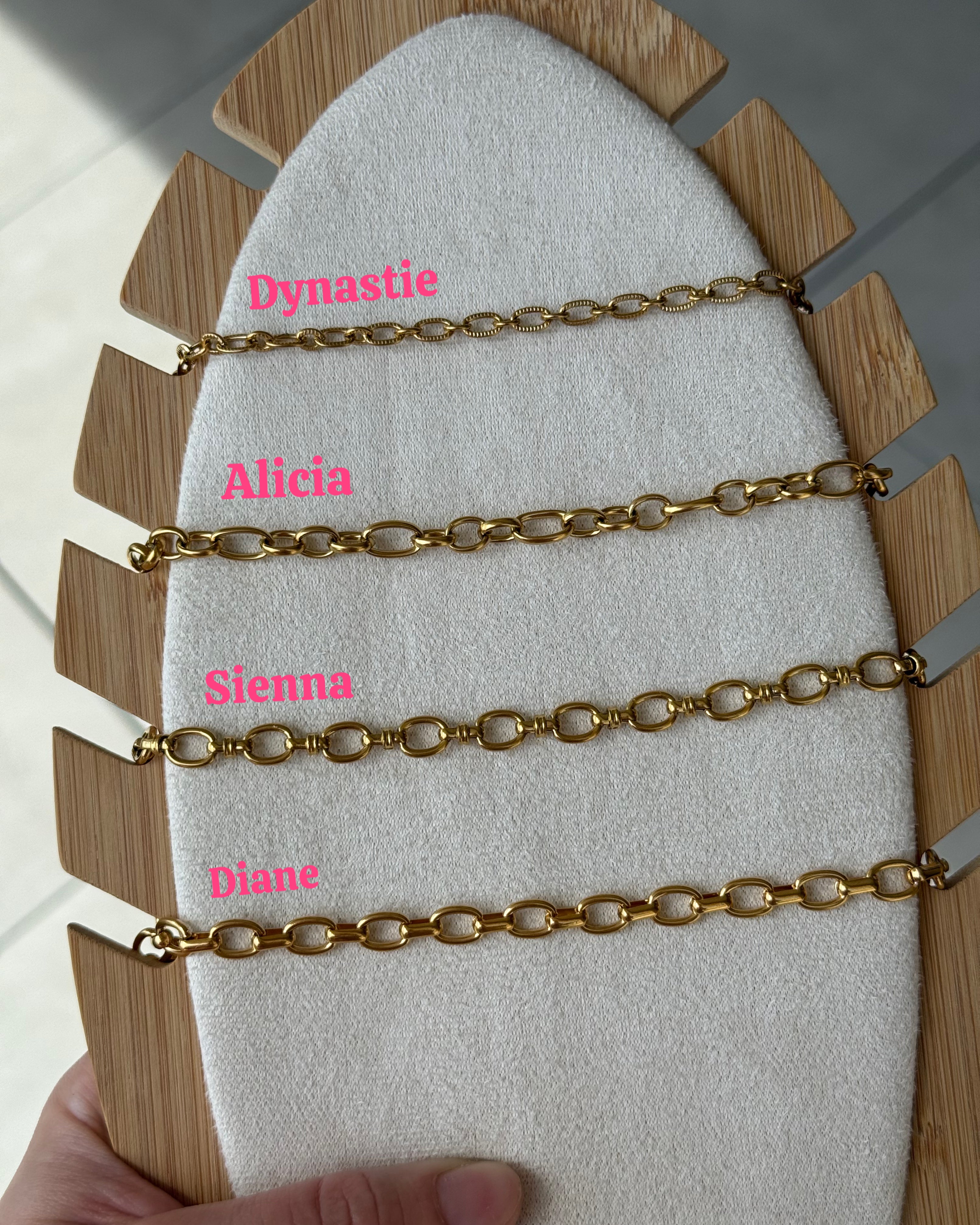 BRACELET À CHARMS - ALICIA