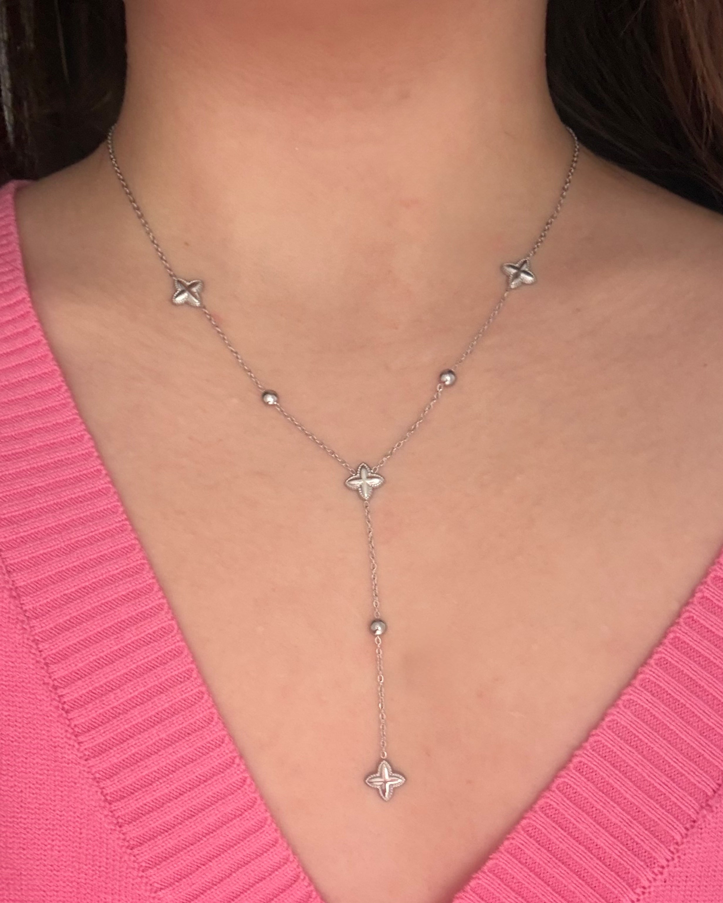 COLLIER LOU